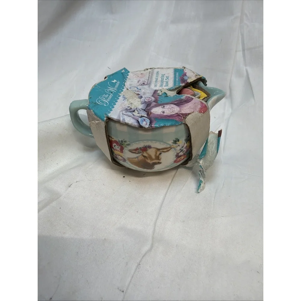 PIONEER WOMAN 4 PIECE GINGHAM COW/HAT/PIG/BOOTS MEASURING CUPS SWEET ROMANCE